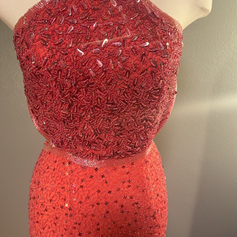 Crosslisted        ***SOLD***         Coral “shrimp” pink, vintage, fully beaded - Picture 9 of 16